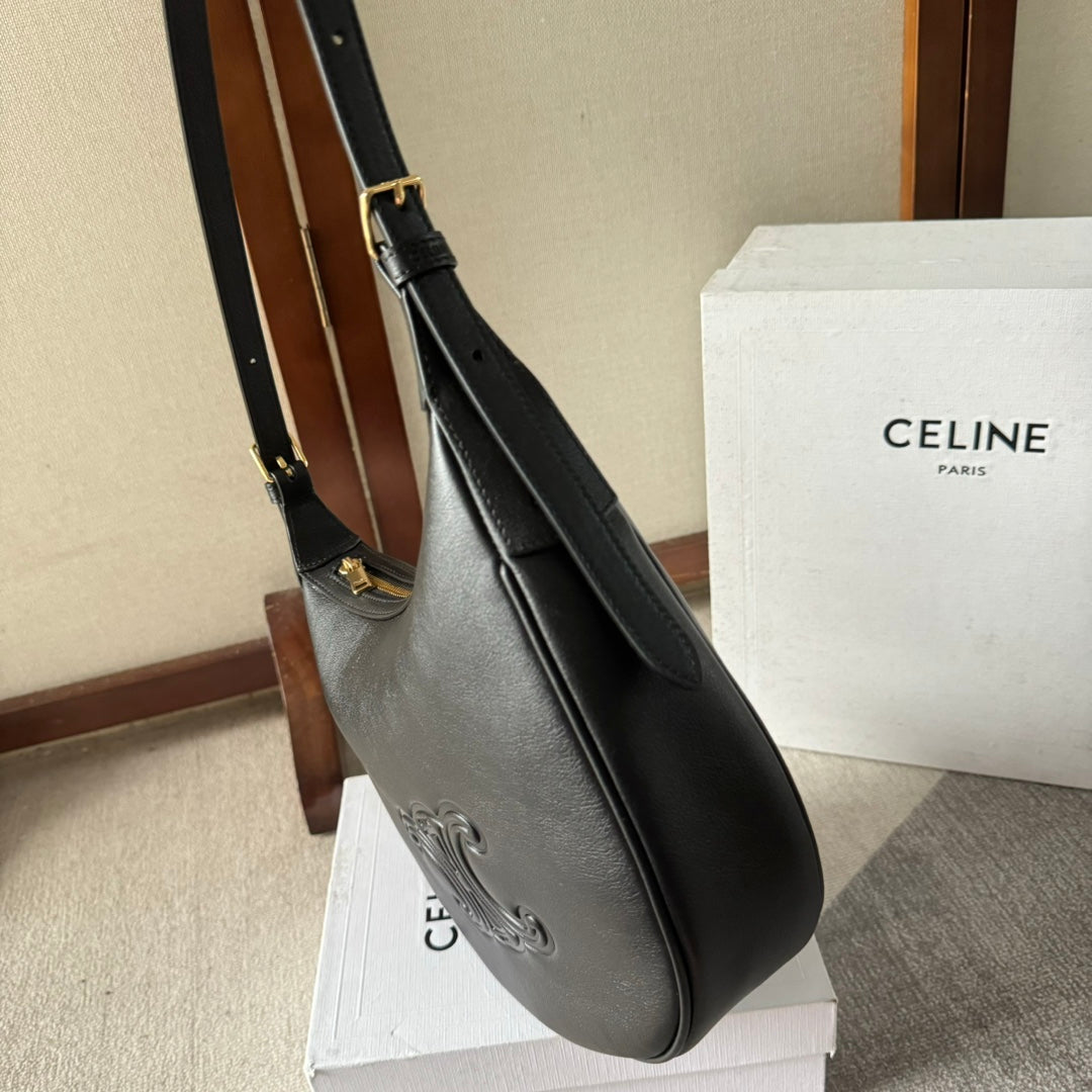 Heloïse Triomphe Small Leather Shoulder Bag
