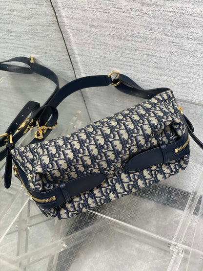Journes Shoulder Bag