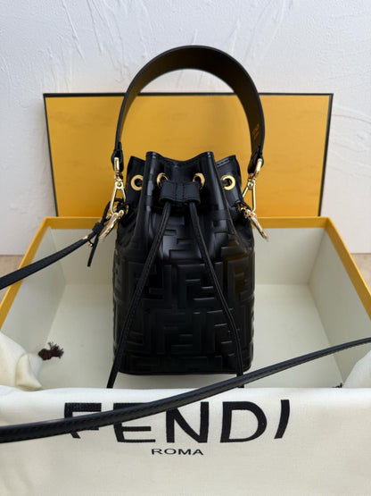 Mon Tresor Bucket Bag