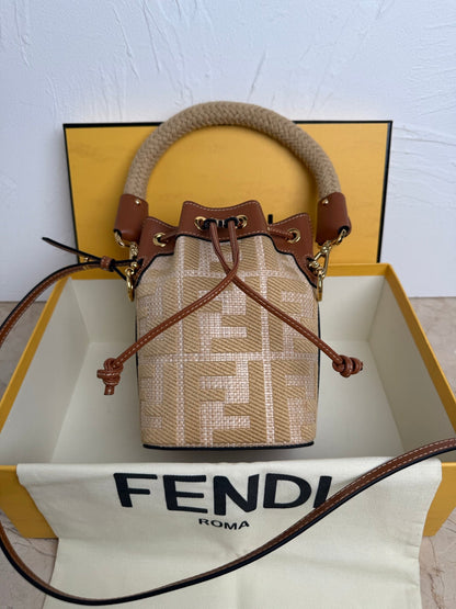 Mon Tresor Bucket Bag