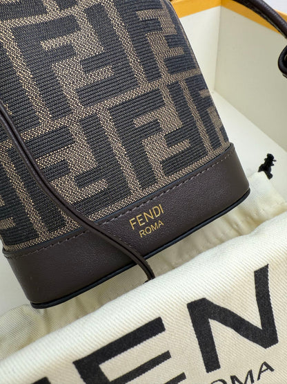 Mon Tresor Bucket Bag