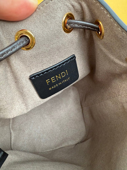 Mon Tresor Bucket Bag