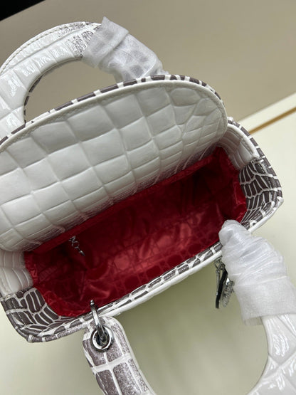 Crocodile-Pattern Leather Bag
