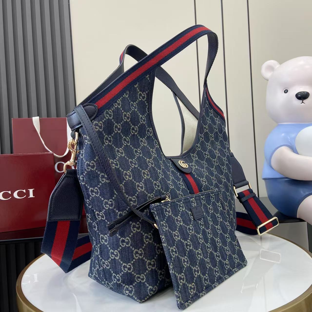 Giglio GG Supreme Tote Bag with Pouch