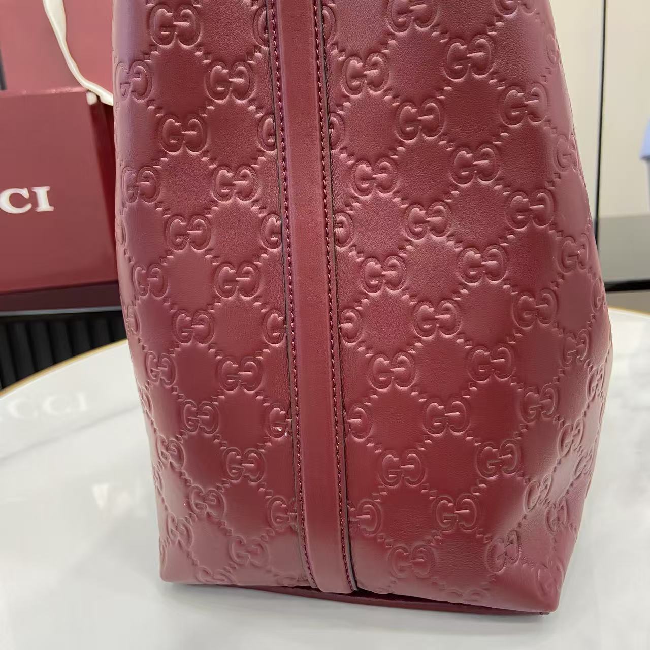 GG Emblem Large Leather Tote Bag
