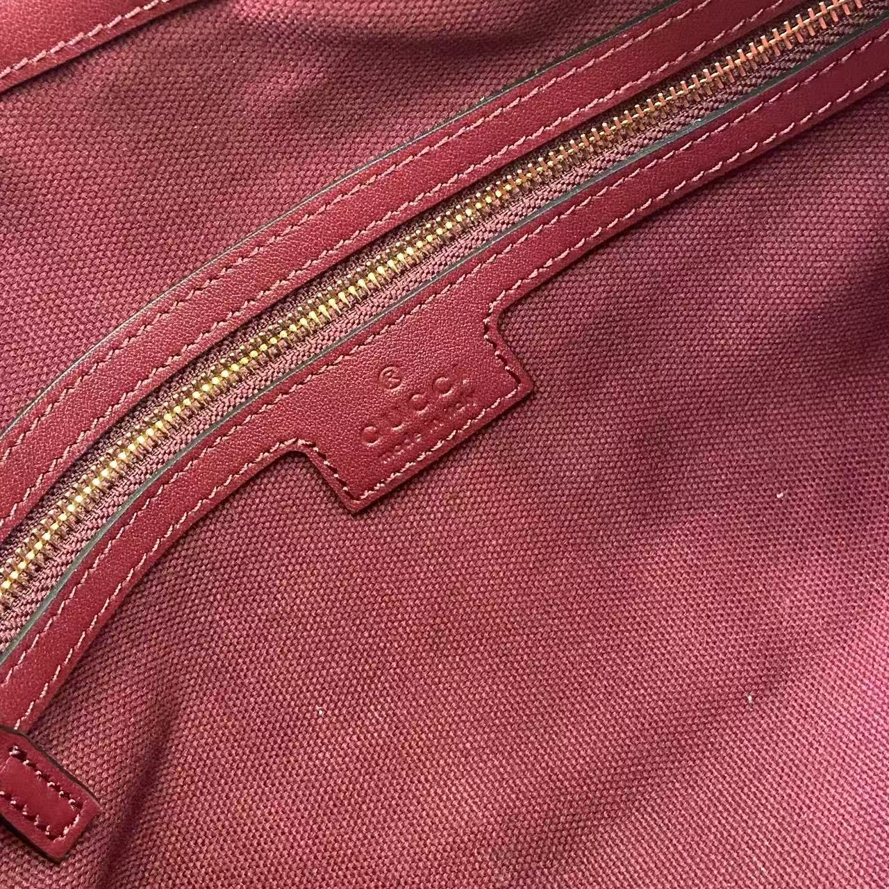 GG Emblem Large Leather Tote Bag