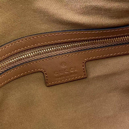 GG Emblem Leather Shoulder Bag